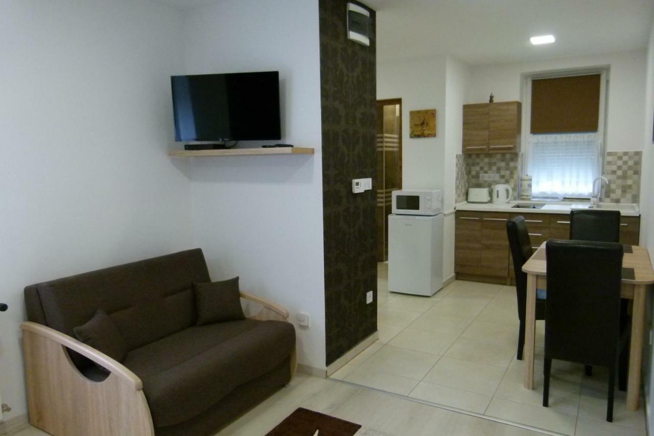 Wolf House Apartman Zalaegerszeg Εξωτερικό φωτογραφία