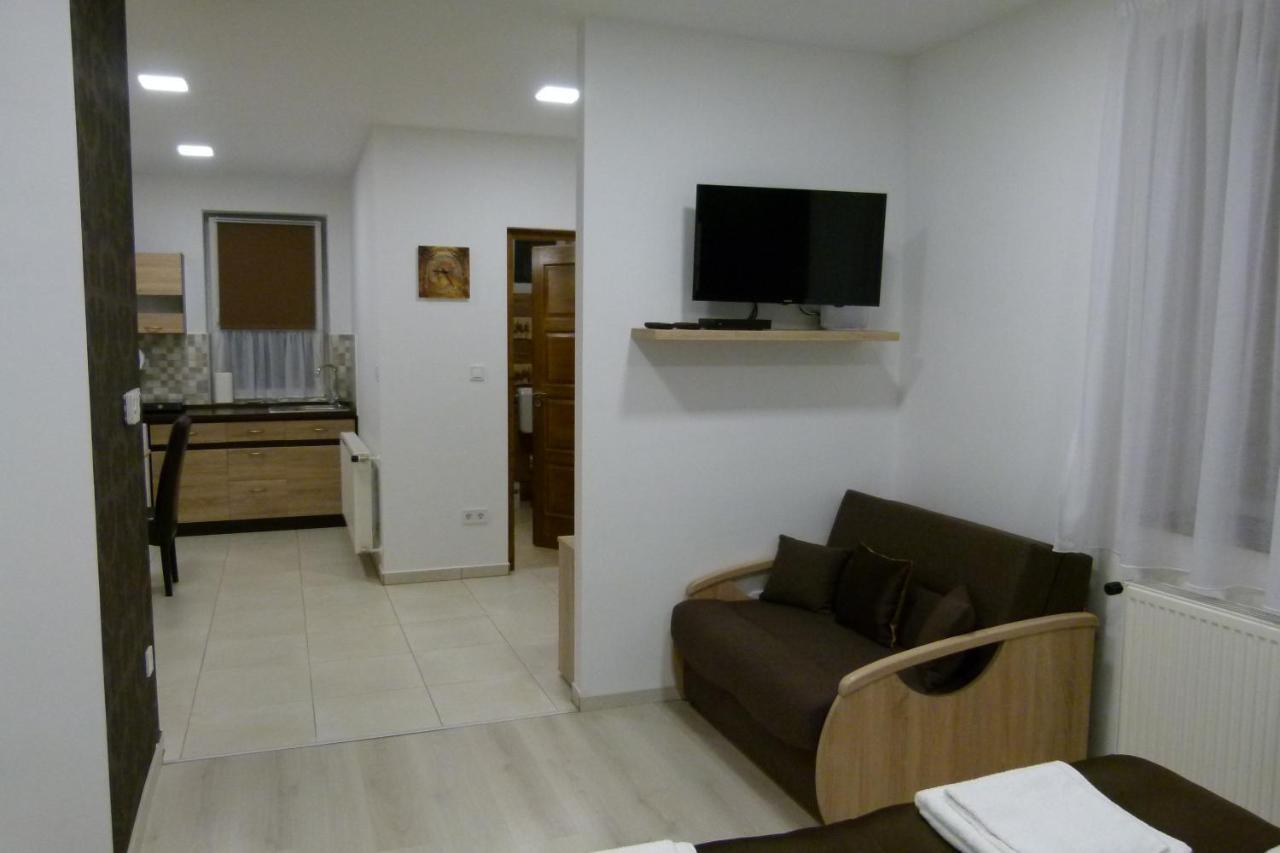 Wolf House Apartman Zalaegerszeg Εξωτερικό φωτογραφία
